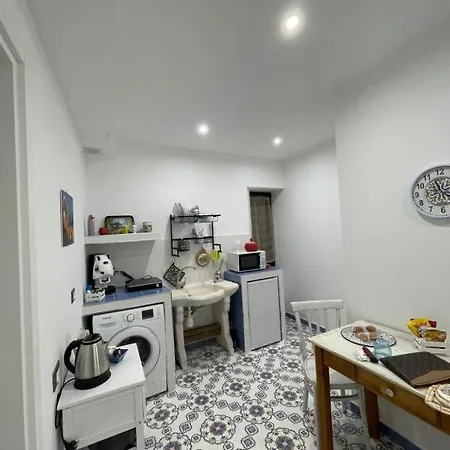 Mini Ballaro Apartment *